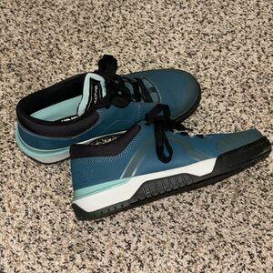 Dakine Drift MTB Women's Shoes 2022. Size 9.5.